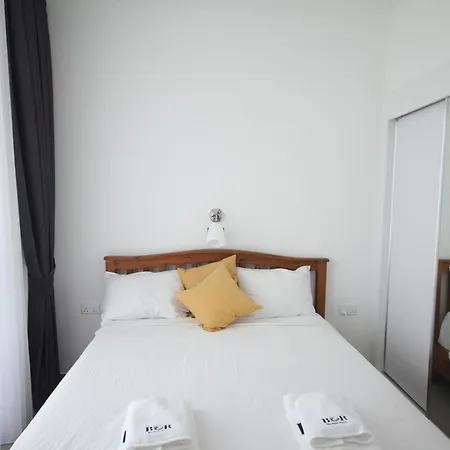 Apartment Homely 2-bedroom With Garden And Sea View *